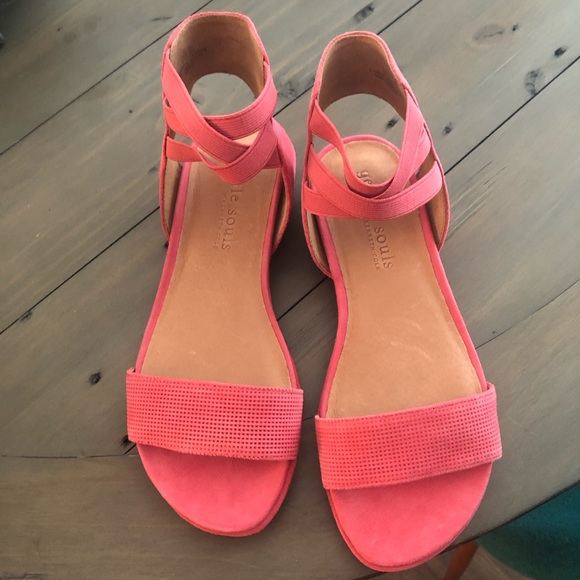 Sandals - Kenneth Cole - Gentle Soles - Picture 2 of 2